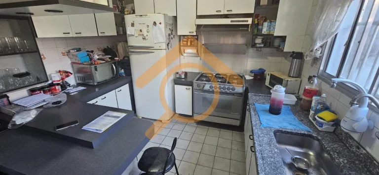 Imagem Casa em Condomínio à Venda em São Paulo-SP, Jardim Campo Grande: 4 Quartos, 2 Suítes, 3 Salas, 5 Banheiros, 4 Vagas, 250 m². Oportunidade para Reforma: 2 Casas, 350 m².