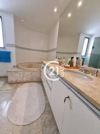 Imagem Apartamento com 3 dormitórios à venda, 198 m² por R$ 2.650.000,00 - Moema - São Paulo/SP