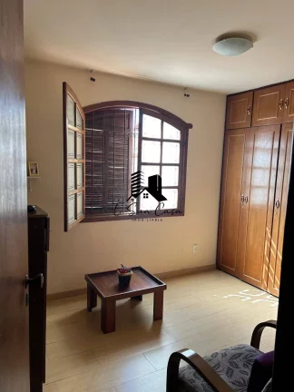 Imagem Casa à venda 6 quartos Bairro Alípio de Melo - Belo Horizonte/MG