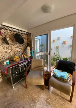 Imagem Casa 5 dormitórios com 2 suítes, com piscina, churrasqueira no bairro Partenon/Jardim Botânico