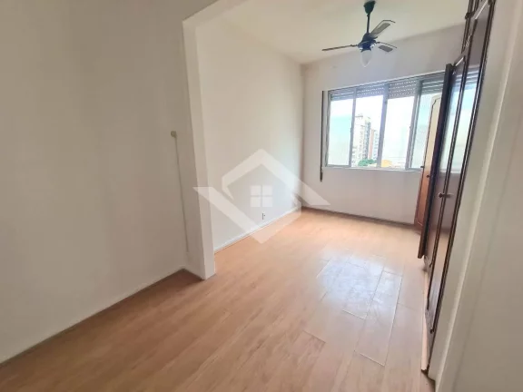 Imagem Apartamento de 1 Quarto para Venda em Copacabana com 33 m²