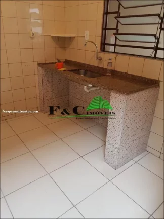 Imagem Casa para Venda em Avaré, Avaré I, 2 dormitórios, 1 banheiro, 2 vagas