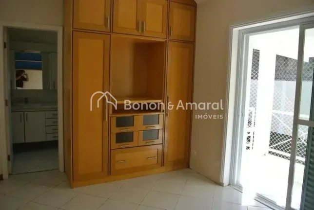 Imagem Casa para locação - Conforto e Espaço em Condomínio

Com 740 m² de terreno e 450 m² de constru...