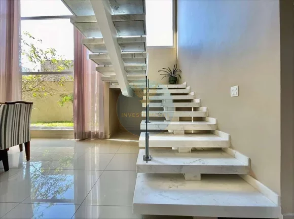 Imagem Casa em Condomínio a Venda no bairro Granja Viana - Cotia, SP