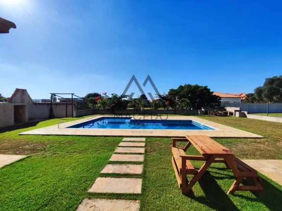 Imagem Casa Espaçosa com Piscina no Condomínio Jatobá – Cesário Lange/SP.