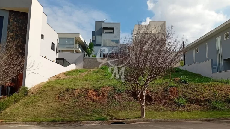Imagem 2 Terrenos LADO A LADO em Condomínio Fechado