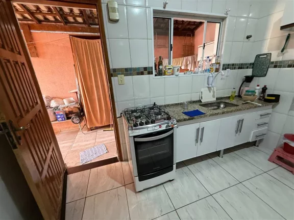 Imagem CASA COM 100 m² - QUIETUDE - PRAIA GRANDE SP