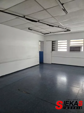 Imagem Ponto Comercial na Penha - São Paulo-SP: Espaço com 9 salas, 14 banheiros e 350m² de área!