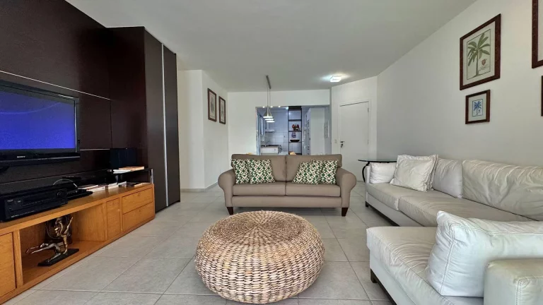 Imagem Apartamento com 3 dormitórios à venda, 144 m por R$ 3.500.000,00 - Riviera