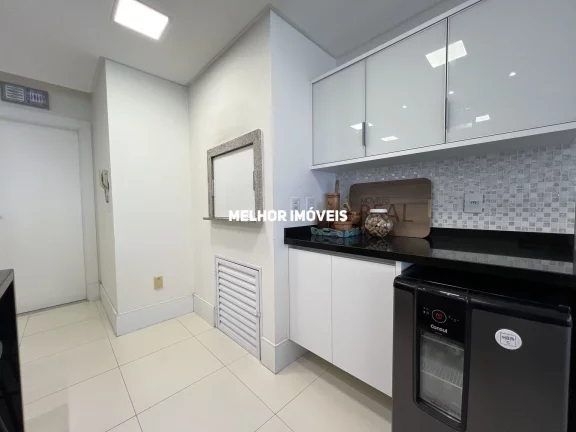 Imagem Apartamento mobiliado á venda com 3 suítes, 2 vagas de garagem localizado em Balneário Camboriú