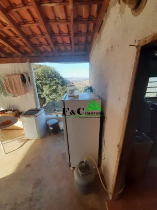 Imagem Sítio para Venda em Jacutinga, Bairro dos vieiras, 2 dormitórios, 1 banheiro, 4 vagas