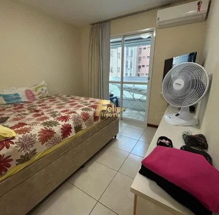 Imagem Um maravilhoso e amplo apartamento de 3 quartos próximo a praia!