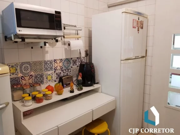 Imagem Apartamento de três quartos com suíte e dependência para vender