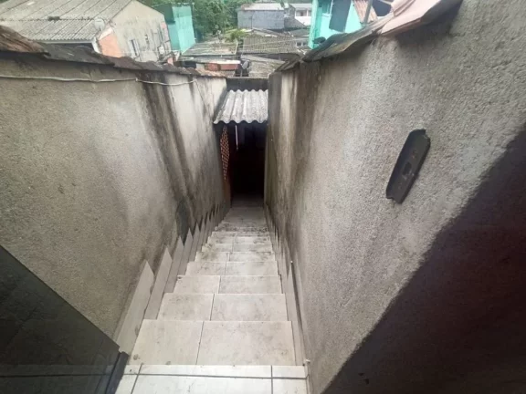 Imagem Casa sobreposta alta com 1 dormitório à venda, 90 m² por R$ 150.000 - Vila Costa Muniz - Cubatão/SP