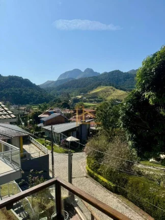 Imagem Casa em Condomínio no Estilo Casa de Campo com Vista para as Montanhas, 3 Quartos em Vargem Grande , Teresópolis-RJ