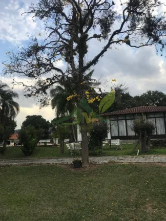 Imagem Chácara completa à venda em Bragança Paulista-SP a 80 km de São Paulo