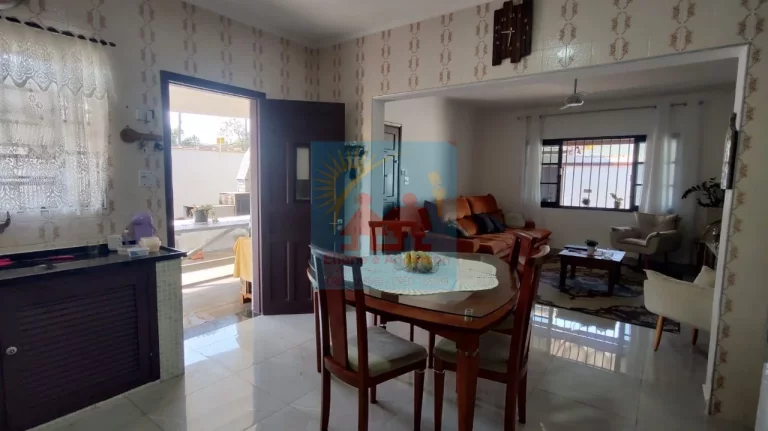 Imagem Casa a 500 metros da Praia do Suarão em Itanhaém 395mil