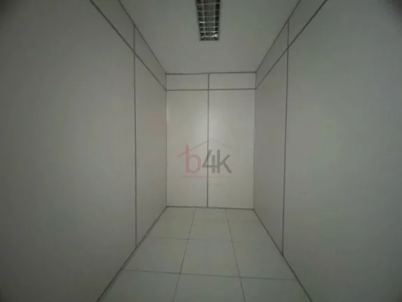 Imagem Salas comerciais unificadas com o total de 160m² para locação no Alto da Boa Vista/Santo Amaro.