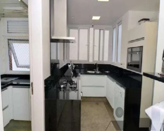 Imagem Apartamento duplex reformado, pronto para morar c/ acabamento impecável e armários sob medida em m...