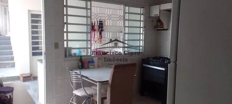 Imagem Casa à venda no bairro Beira Rio - Guaratinguetá/SP