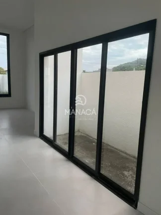 Imagem Casa com 3 Quartos e Amplo Quintal – Acabamento Impecável no Bairro Itajuba, Barra Velha/SC