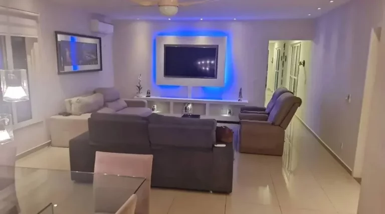 Imagem Casa de condomínio à venda em Maricá, Cajueiros (Itaipuaçu), com 3 quartos, 300m2