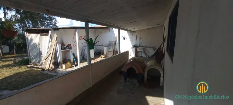 Imagem Terreno amplo em bairro residencial e zona mista São Roque