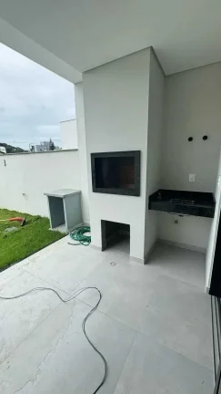 Imagem Geminado com 3 suítes e 2 vagas de garagem - Saguaçu | Joinville/SC