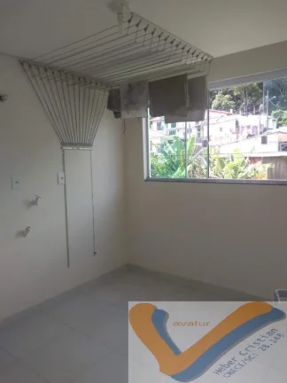 Imagem Prédio com 3 apartamentos