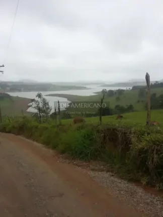 Imagem JOANÓPOLIS. LINDA CHÁCARA NA BEIRA DA REPRESA, com acesso a água !