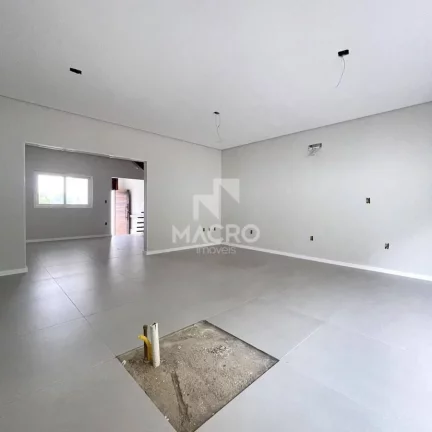 Imagem Sobrado alto padrão | Barra do Rio Cerro | 4 suítes | 225m²