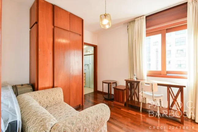 Imagem Pinheiros Venda - 4 Dormitórios (3 Suítes) - 4 Vagas - 246m²