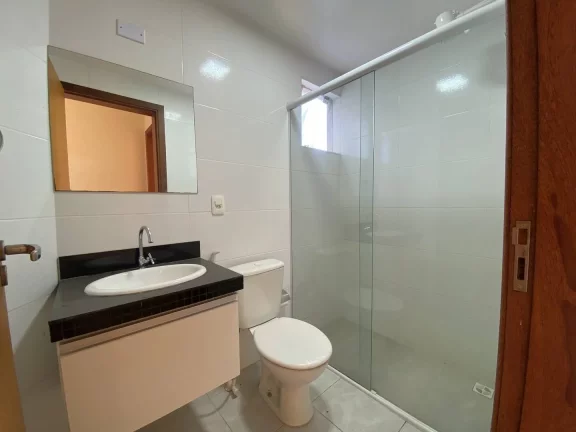 Imagem Apartamento com 2 dormitórios sendo uma suite e varanda na Vila Barão