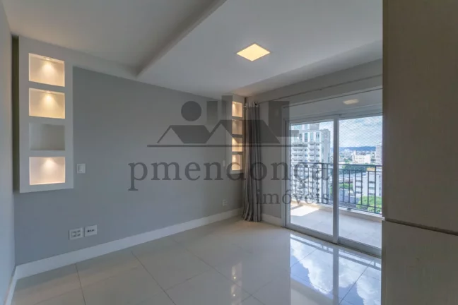 Imagem Apartamento espaçoso com 4 quartos sendo 3 suítes e 4 vagas, 244m²