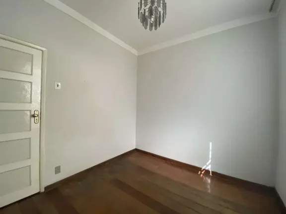 Imagem Casa Antiga com Alma e Charme no Coração de Barbacena!