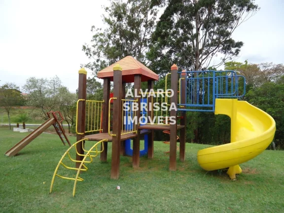 Imagem Excelente terreno com ótima topografia de esquina à venda com 3.000 m2 no Condomínio Village Castelo em Itu SP ao lado da Rod Castelo Branco