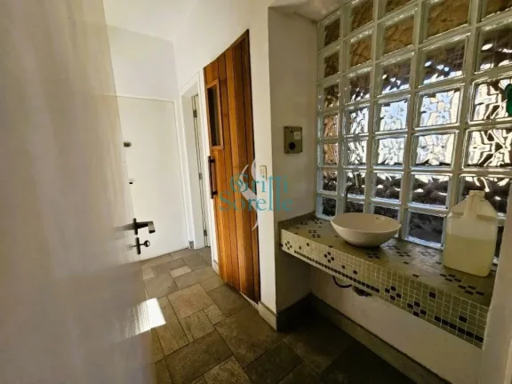 Imagem Cobertura Duplex à Venda em Moema - São Paulo/SP.