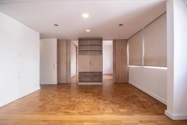 Imagem Apartamento em Jardim Paulista - Edifício Paulistano 180m²
