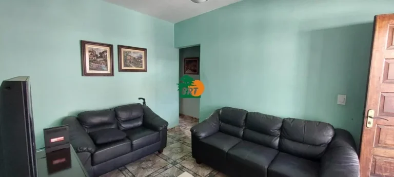 Imagem Casa para Venda em São Roque, Vila Santa Rita, 5 dormitórios, 2 suítes, 1 banheiro, 1 vaga