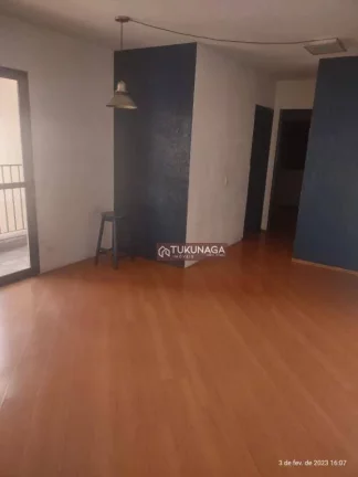 Imagem Aconchegante Apartamento com sacada, carpete de madeira nos 2 dormitórios e na sala, à venda, 65 m² por R$ 390.000 - Vila Rosália - Guarulhos/SP