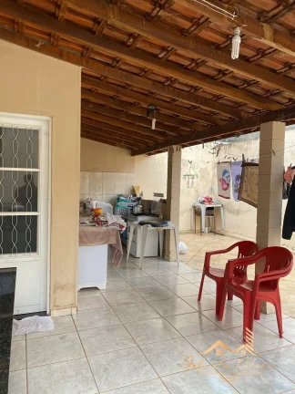 Imagem Casa em Mogi Guaçu com 3 dormitórios