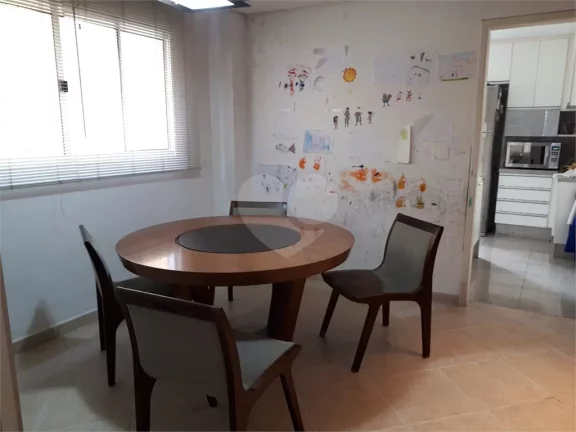Imagem Sobrado à venda com 3 quartos, sendo 1 suíte, em Butantã, São Paulo - SP
