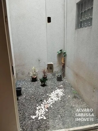 Imagem Linda Casa com 3 dormitórios à venda, 155 m² por R$ 636.000,00