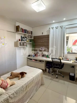 Imagem Casa à venda em condomínio, 3 suítes, Área gourmet ampla, piscina, Petrolina-PE