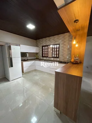 Imagem Casa com 3 dormitórios à venda, 600 m² por R$ 1.800.000,00 - Jardim América - Rio Claro/SP