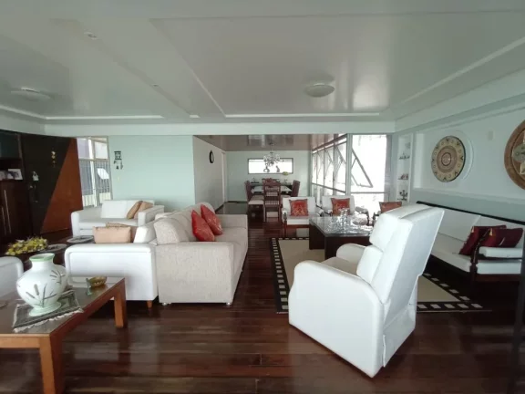 Imagem Apartamento de 270m² à venda, com 4 quartos (1 suíte), localizado em Piedade, Jaboatão dos Guararapes - Pernambuco.