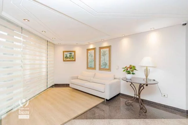 Imagem Apartamento com 149 m², 3 quartos (1 suíte com hidromassagem), 2 vagas de garagem à venda por R$ 1.090.000 - Centro - Curitiba/PR