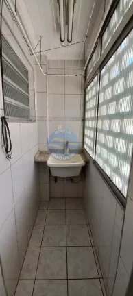 Imagem Apartamento venda na quadra da praia no Boqueirão em Santos