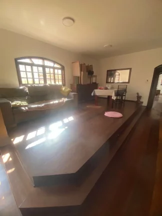 Imagem Sobrado com 5 dormitórios à venda, 185 m² por R$ 970.000,00 - Bosque dos Eucaliptos - São José dos Campos/SP