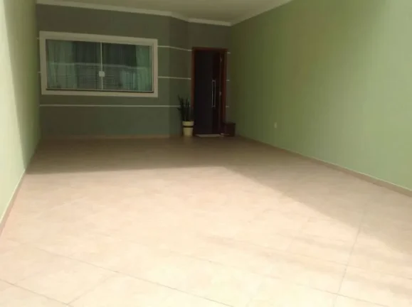 Imagem Sobrado Grande 222 m² no centro 3 Dormitorios sendo 3 suítes e 4 Vagas